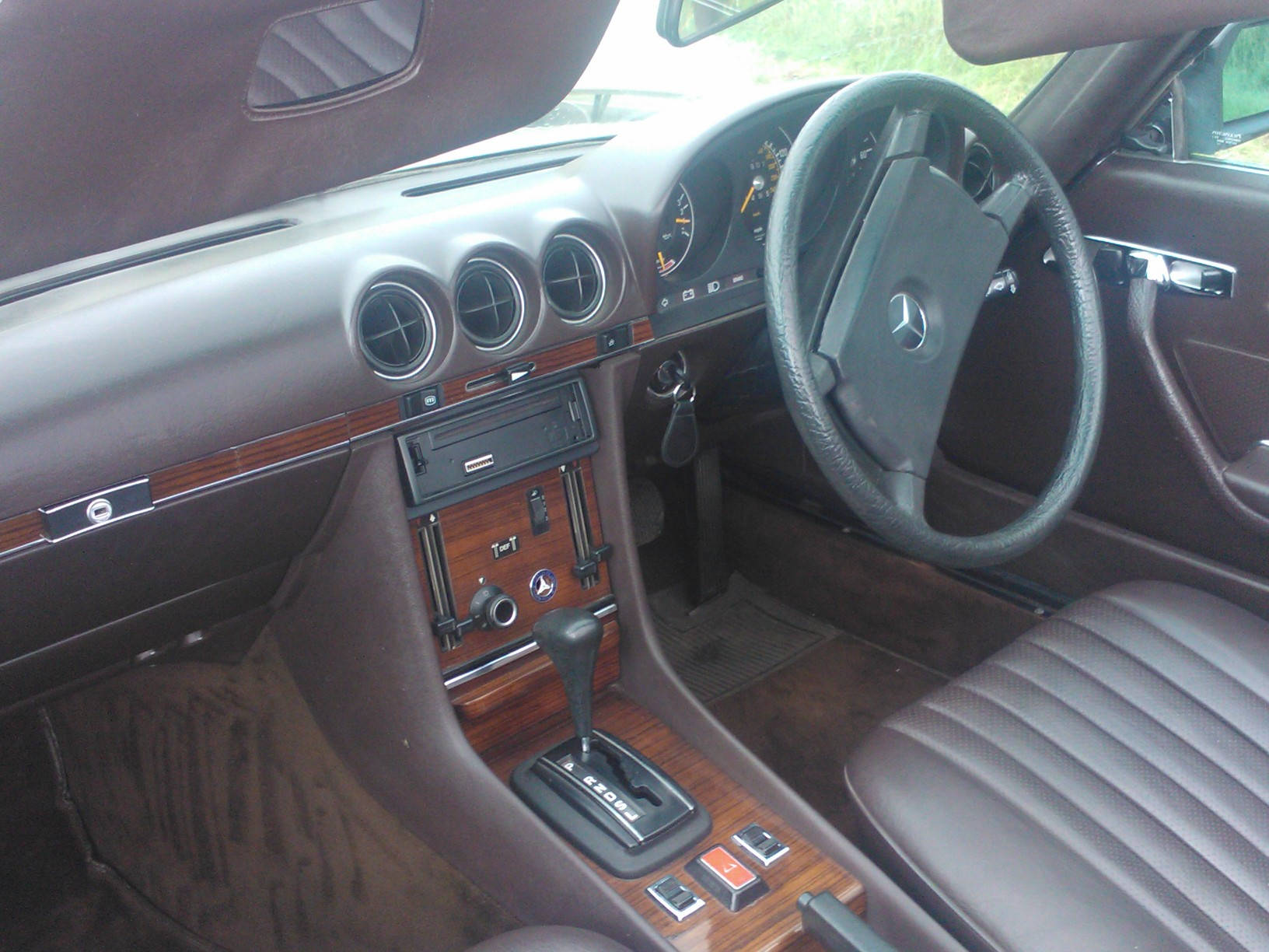 interior image 3